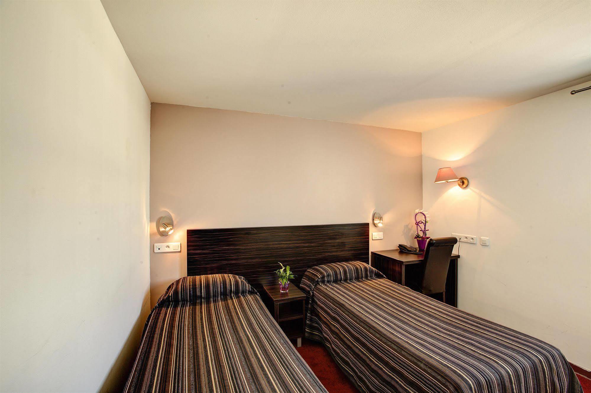 Grand Hotel Senia Orly Exterior foto